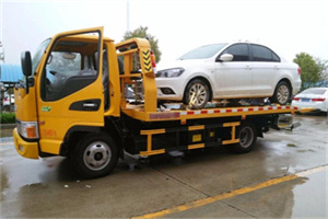 准格尔旗附近拖车救援24小时服务热线